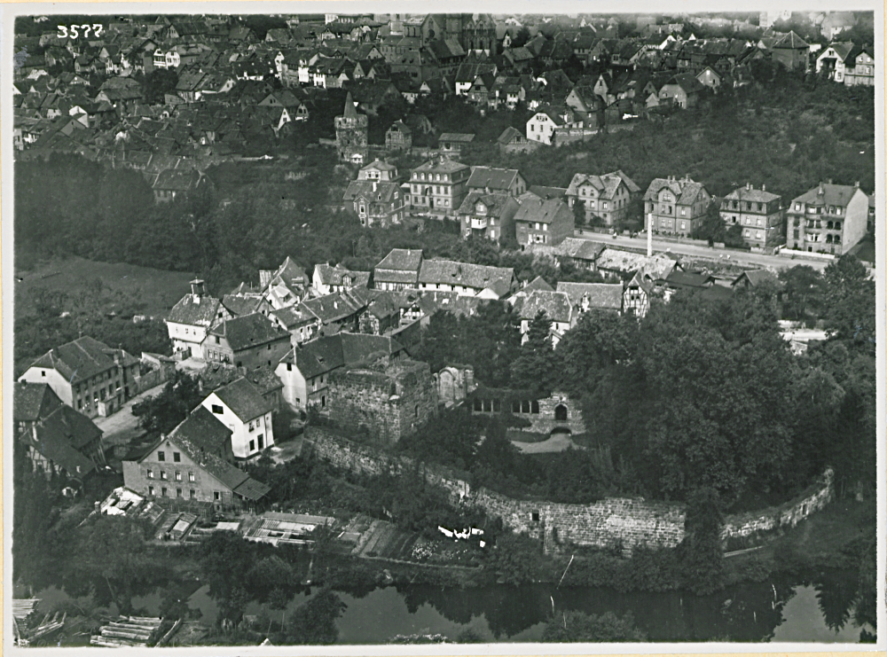 Gelnhausen Barbarossastra&szlig;e und die Burg aus der Luft